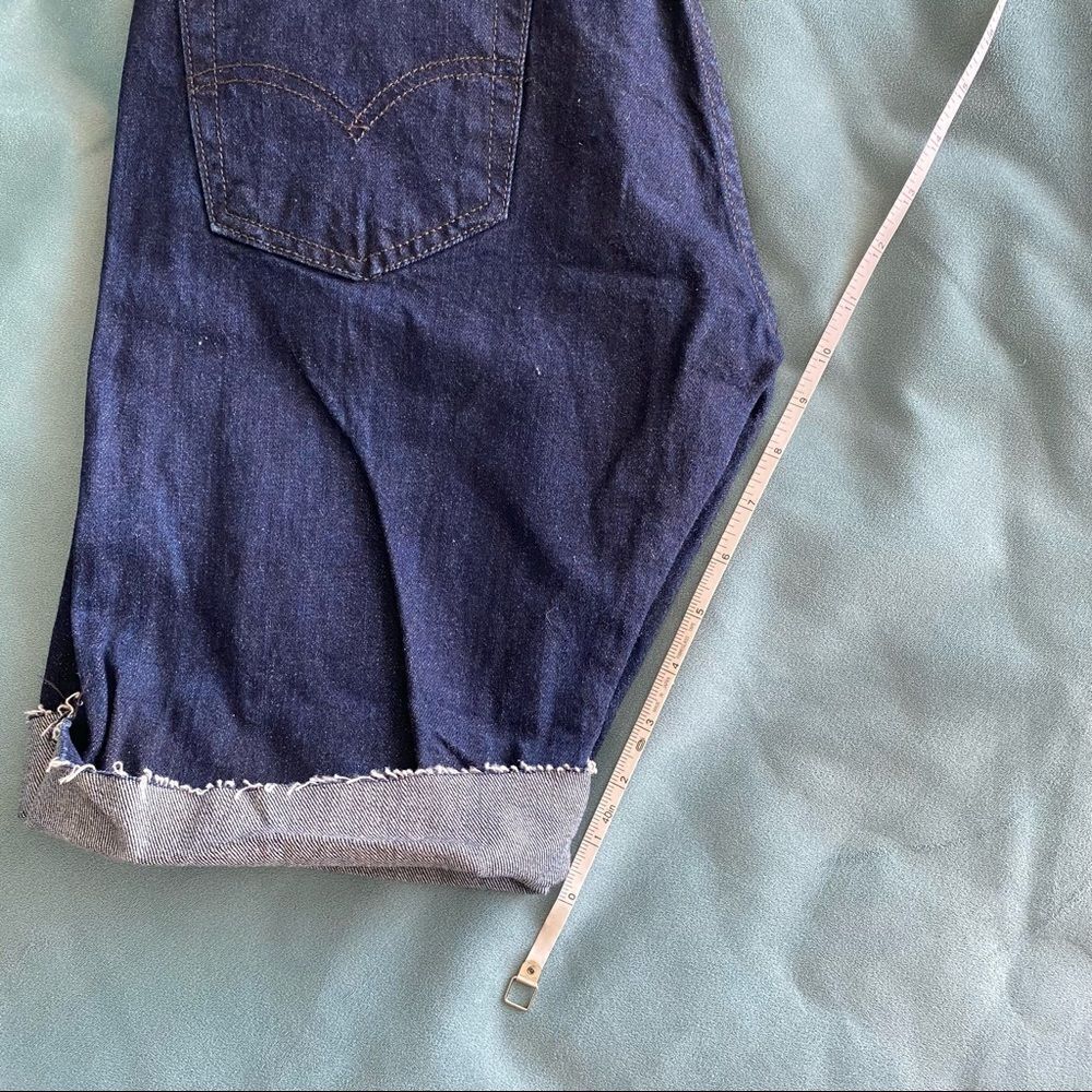 Levi’s 511 Slim Short - Picture 6 of 9